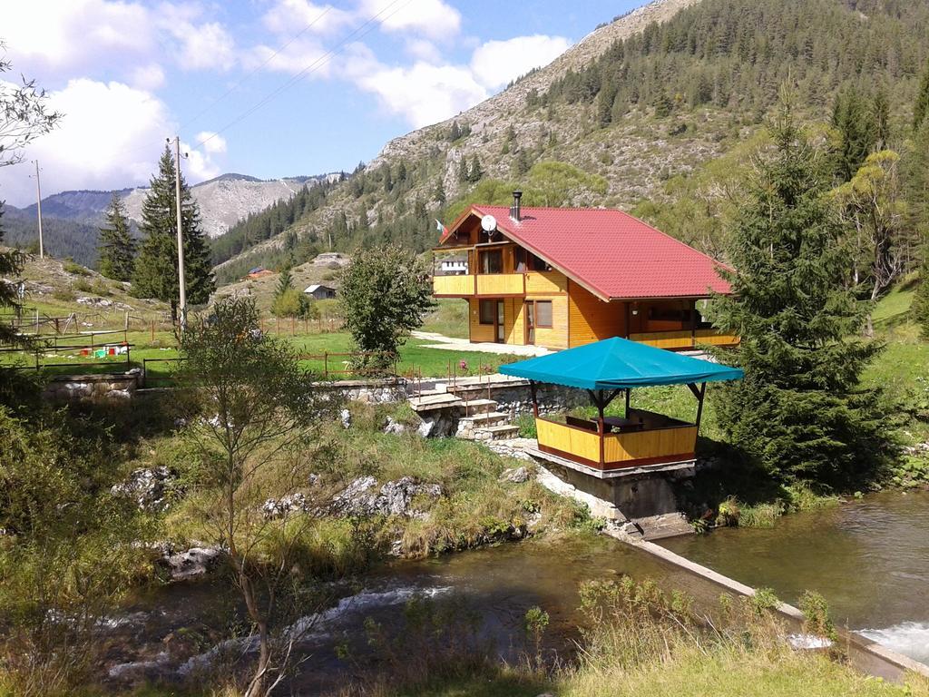 Guest House Chobaka Trigrad Exteriér fotografie